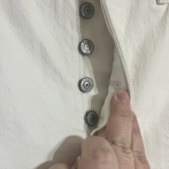 Abercrombie & Fitch The Dad Short High Rise Raw Hem White Denim Size 29 - Picture 2 of 7